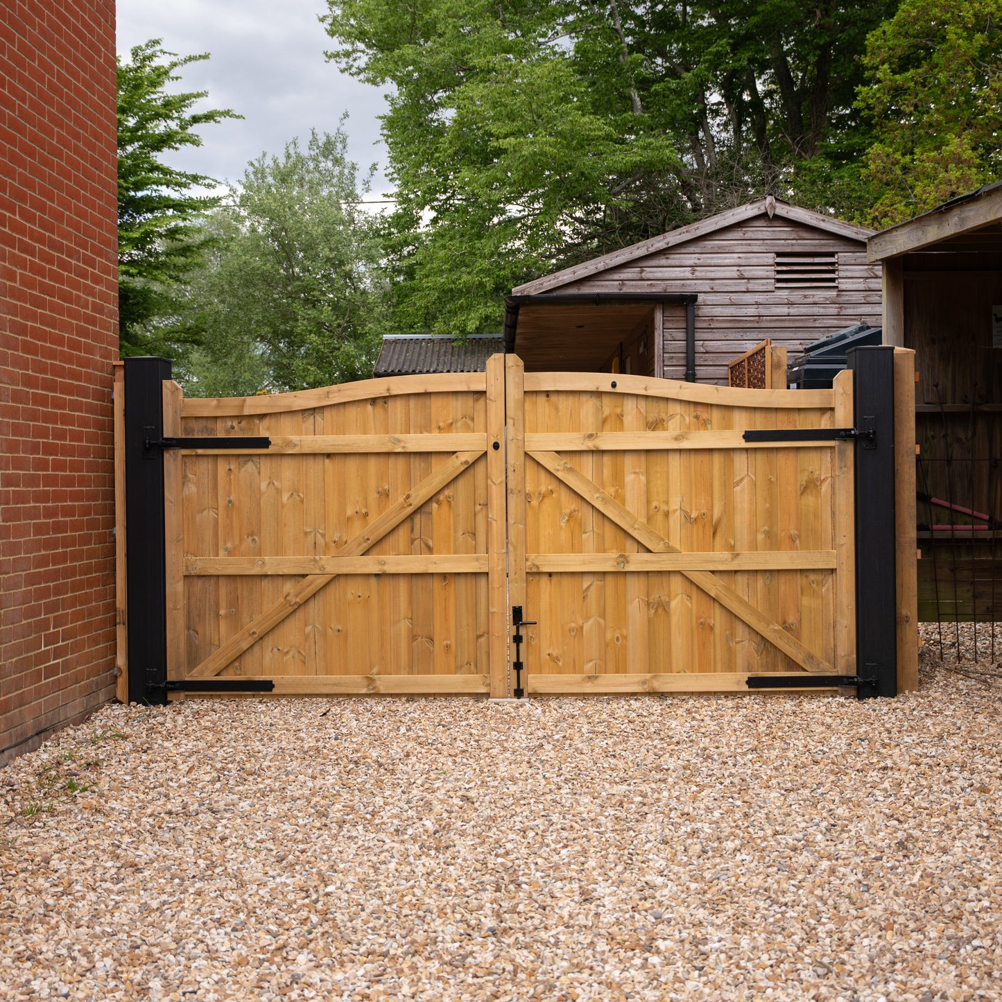 Swan Neck Gates (Pair)