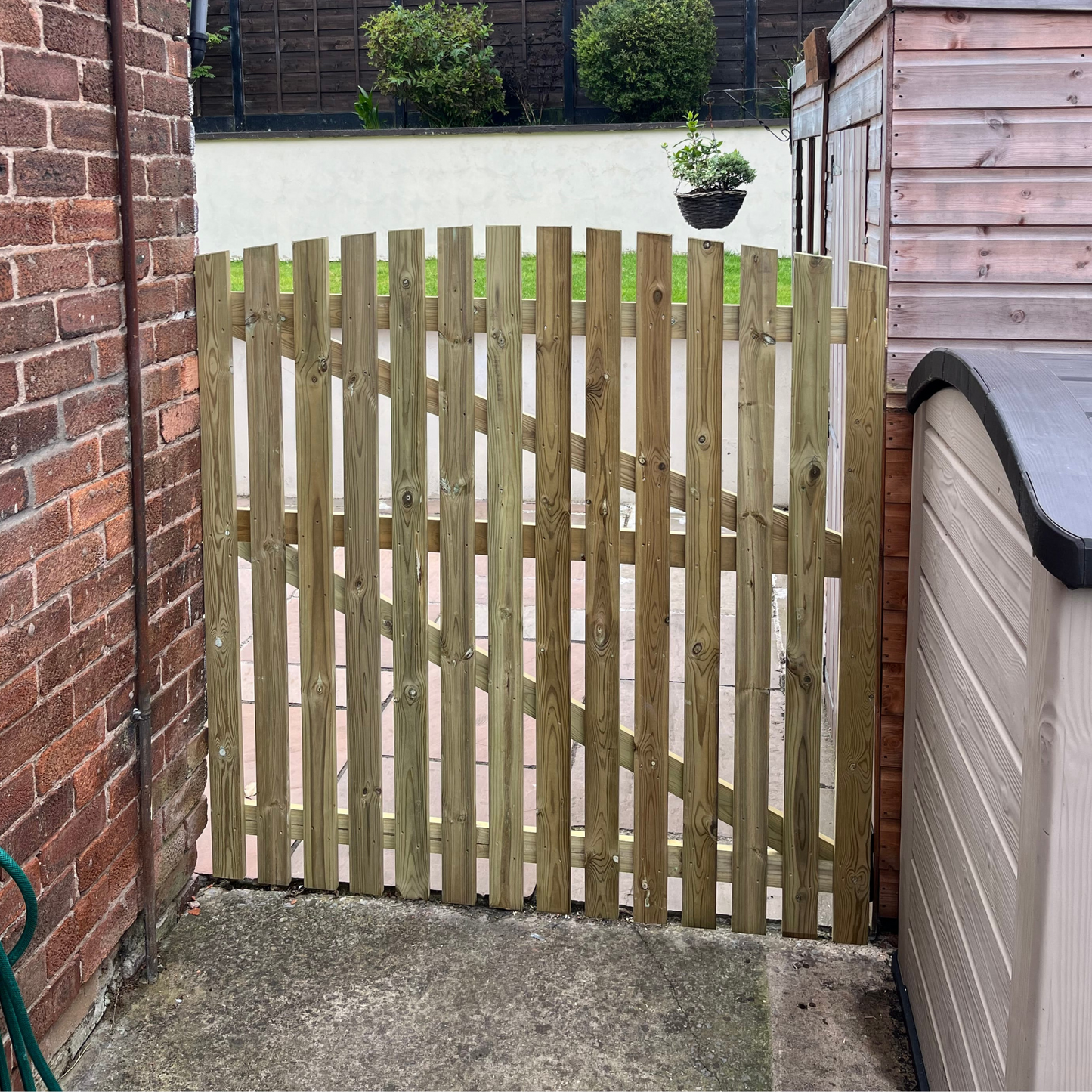 Premium Curved Top Picket Gate (1.8m High)